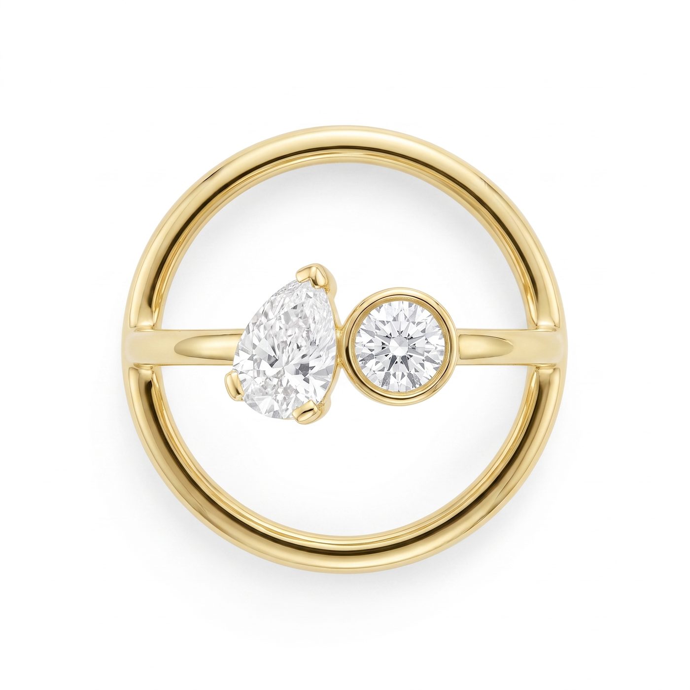 0.48ct Pear Shape Diamond and 0.22ct Round Diamond Toi et Moi