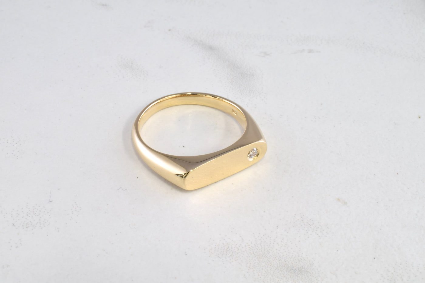 1102 Diamond Signet Ring