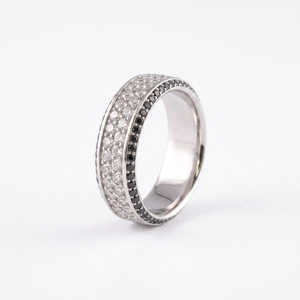8mm Olympia Ring W/ Black Diamond Edge