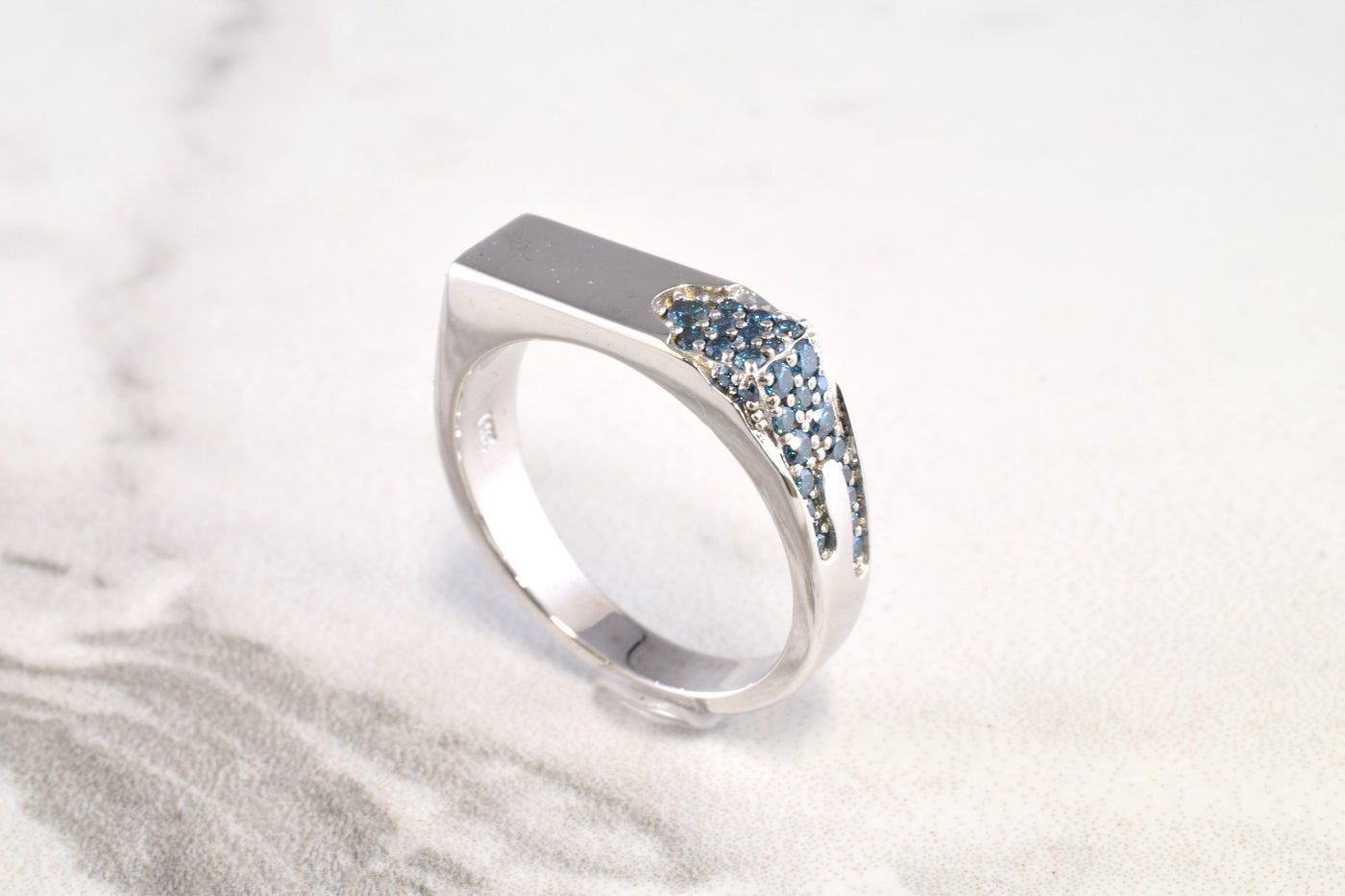 Blue Diamond Drip Ring V.2