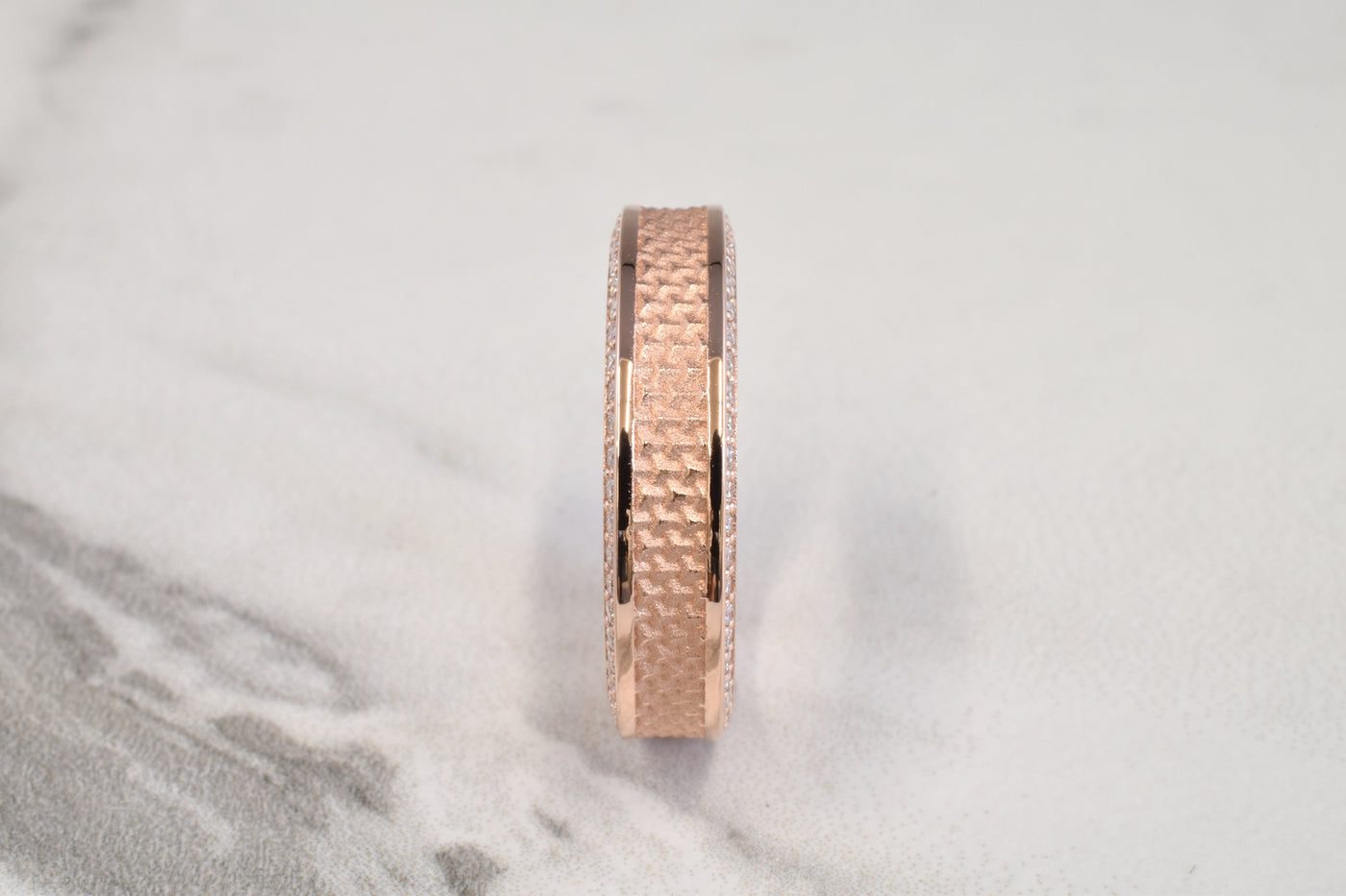 Gojard Ring 6mm W/ Diamonds