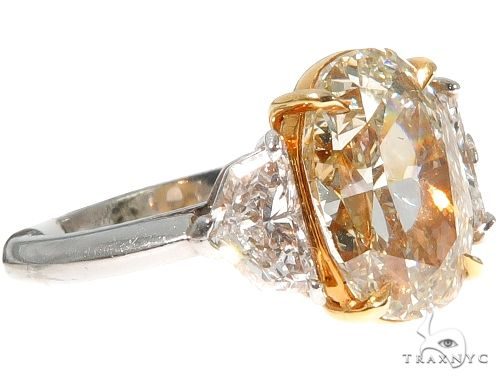 Oval Diamond Engagement Ring 64521