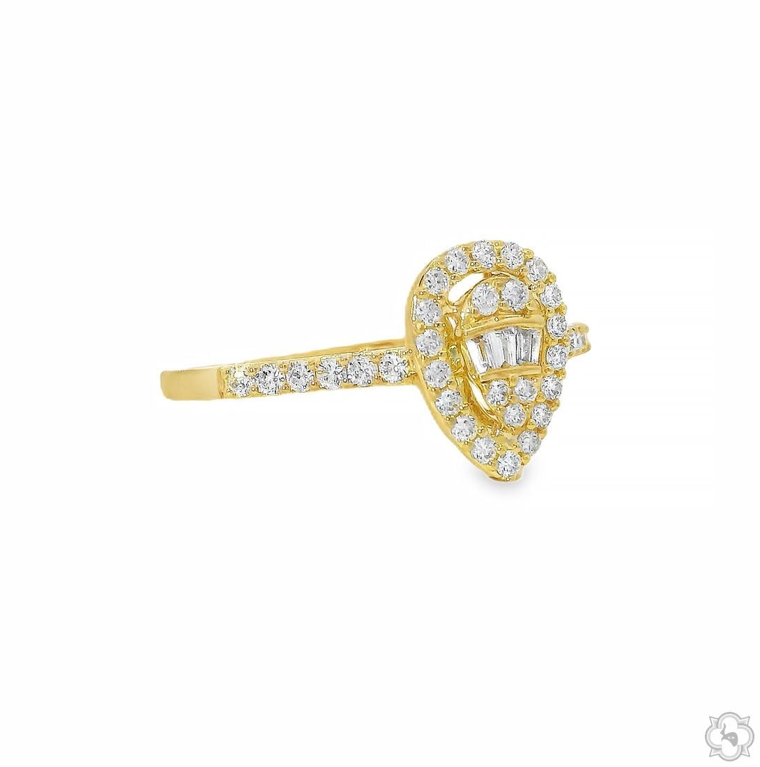18K Gold Pear Shape Baguette Diamond Engagement Ring 67297