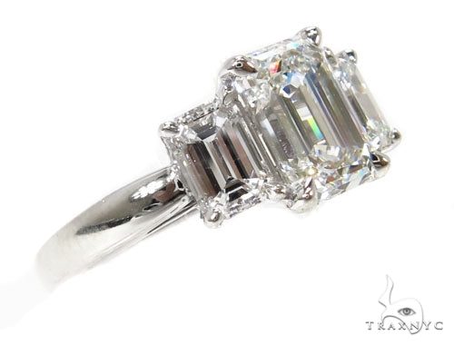 18k White Gold Prong Diamond Wedding Ring-40016
