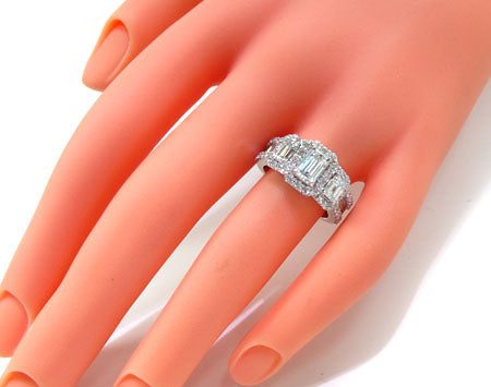 Ladies White Gold Diamond Ring 21040
