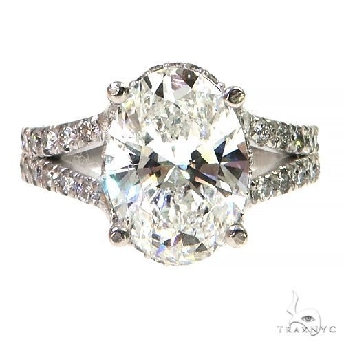 Oval Diamond Engagement Ring 68839