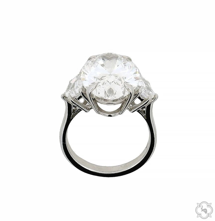 Oval Diamond Engagement Ring 70513