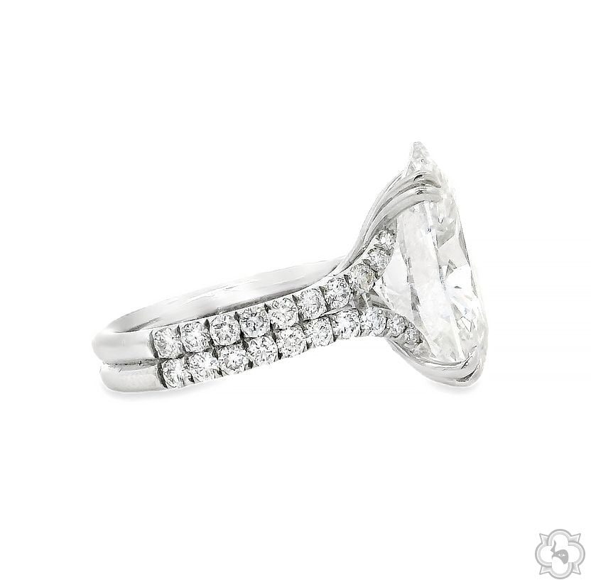 Oval Diamond Engagement Ring 70522