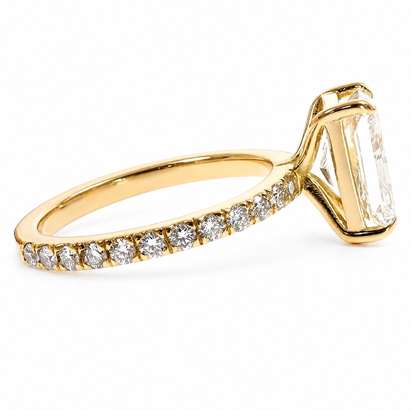 Radiant Cut Diamond Engagement Ring 68554