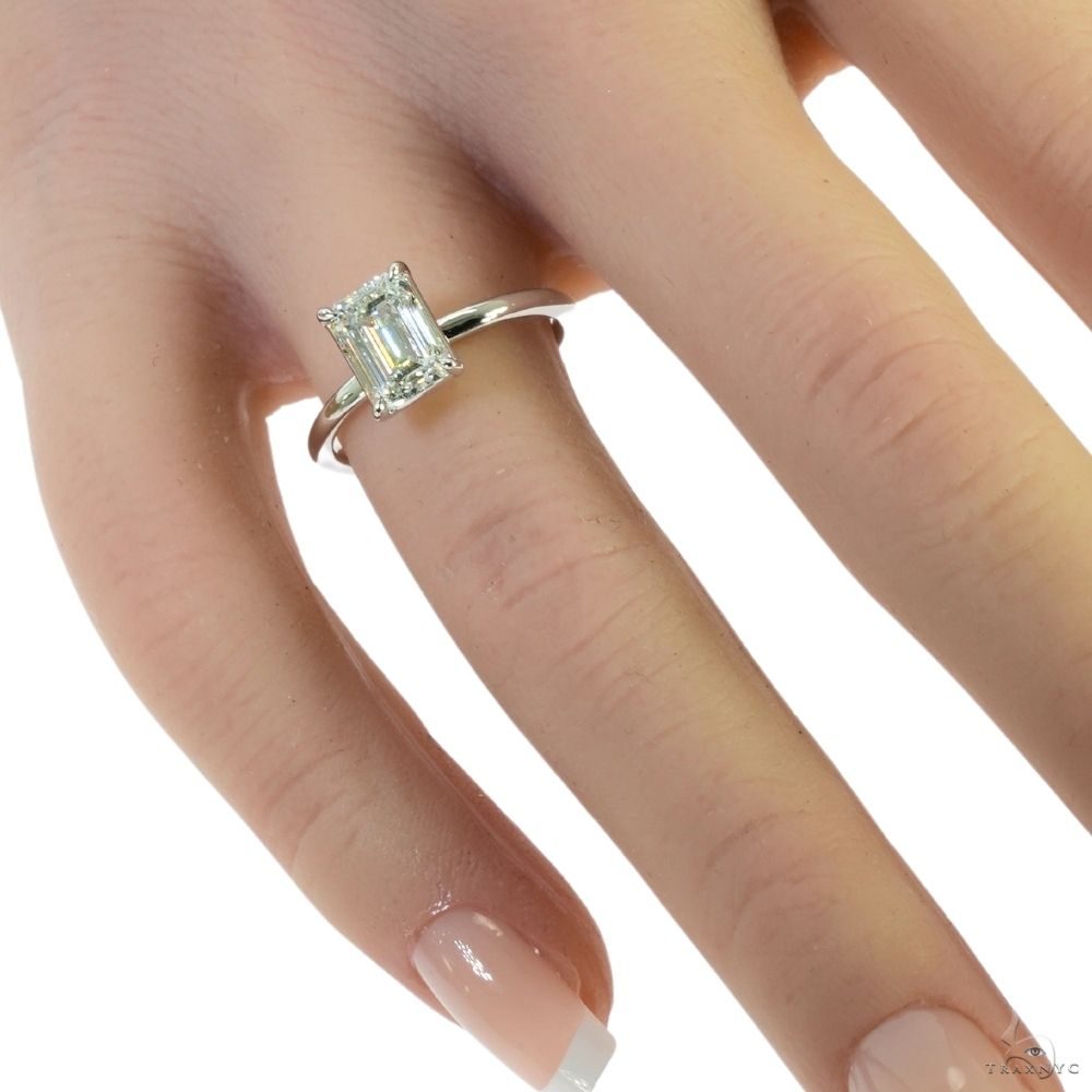 Solitaire Emerald Diamond Engagement Ring (S) 70114