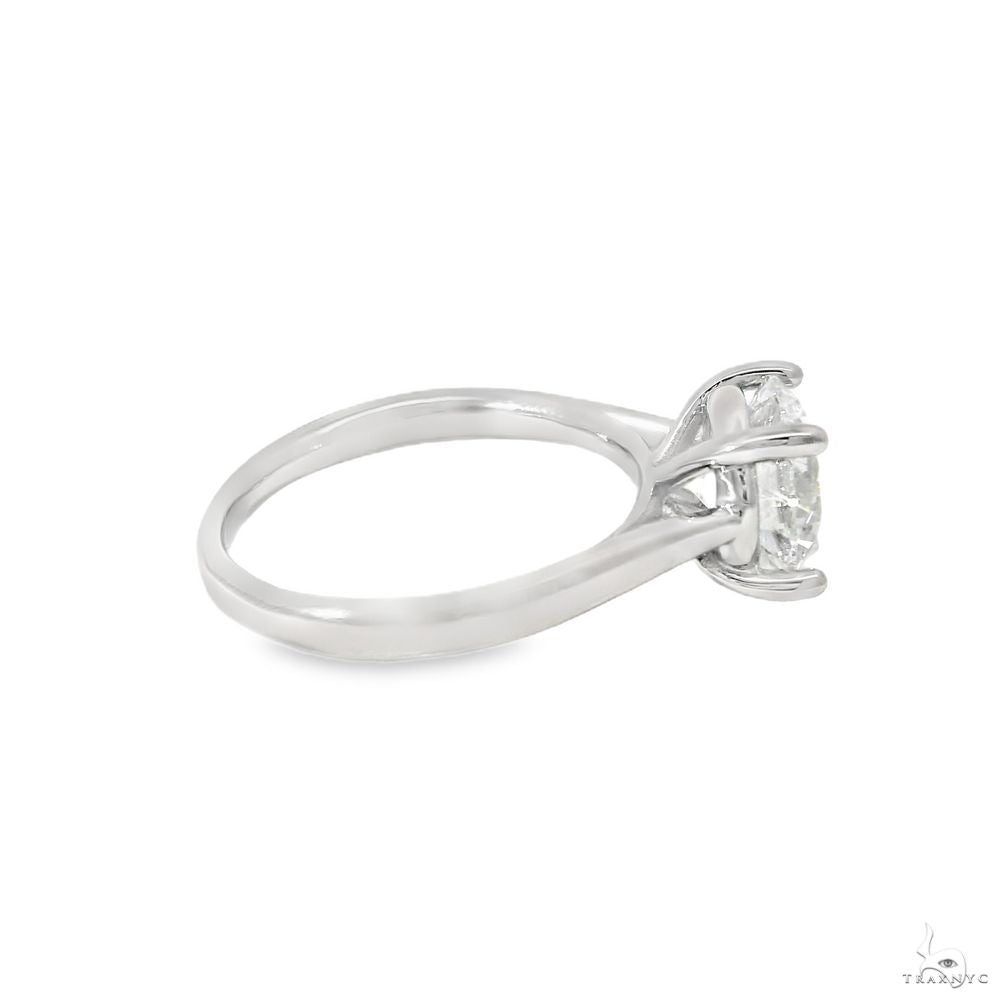 Solitaire Round Brilliant Diamond Engagement Ring 70118