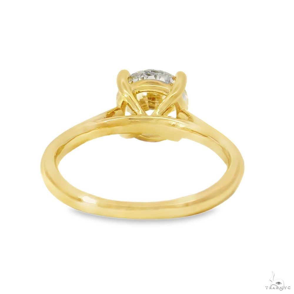 Solitaire Round Brilliant Diamond Engagement Ring 70118