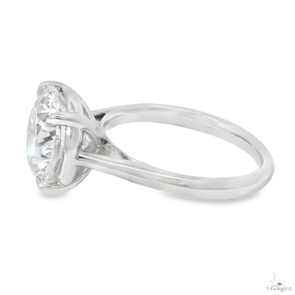 Solitaire Round Brilliant Diamond Engagement Ring 70120