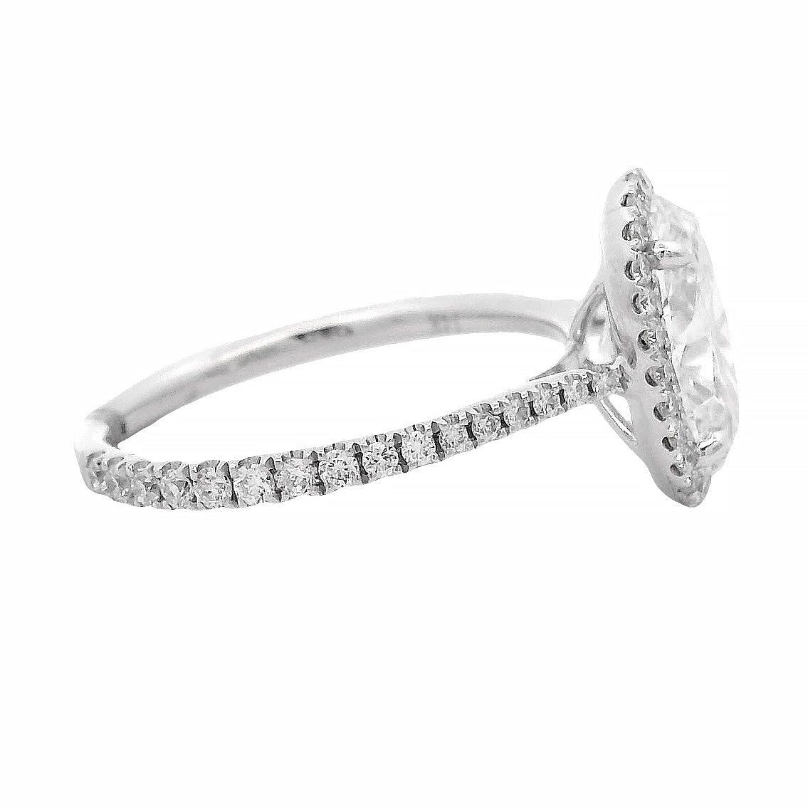 Oval Halo Diamond Engagement Ring 70951