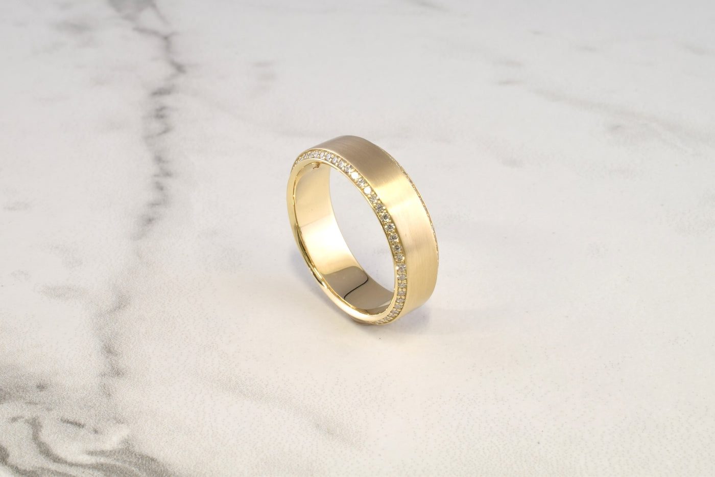 Smooth LUX Diamond Ring 8mm
